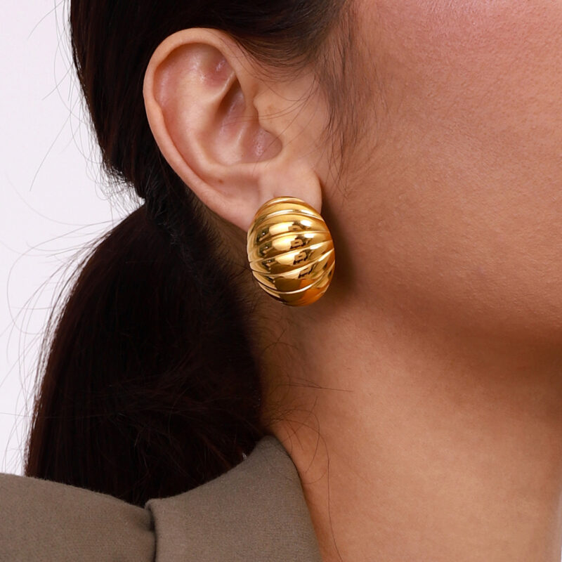 Chunky Oval Ribbed Hoop Earrings 18K Gold Steel - Image 3