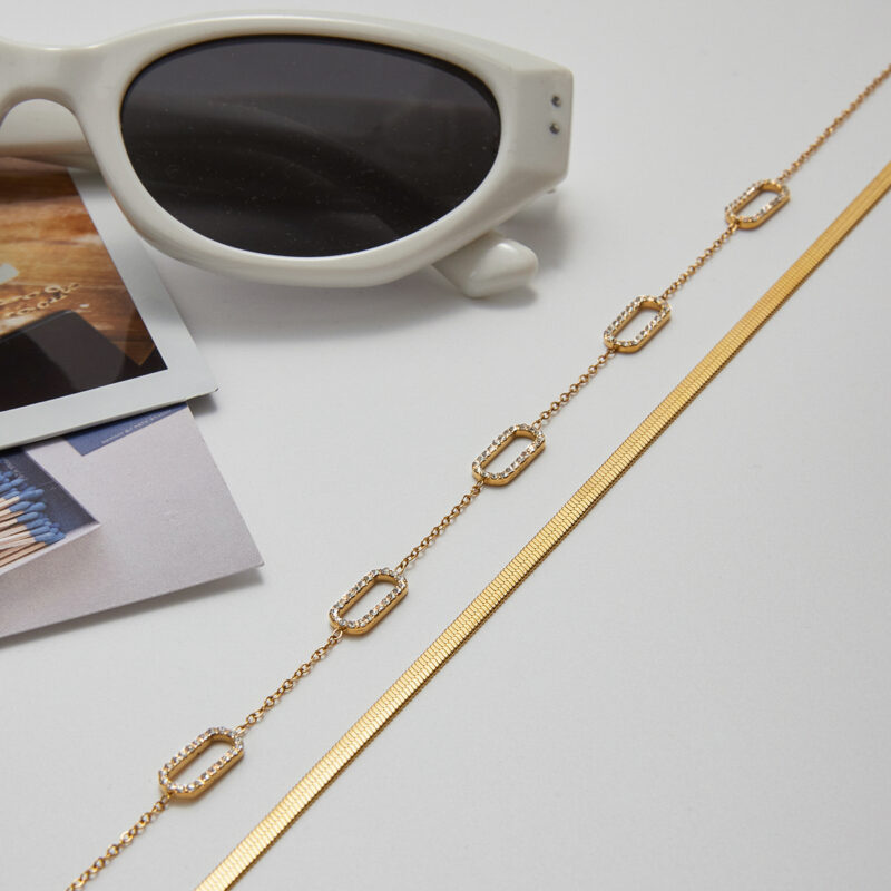 Oval Crystal Pendant Necklace Gold Plated - Image 4