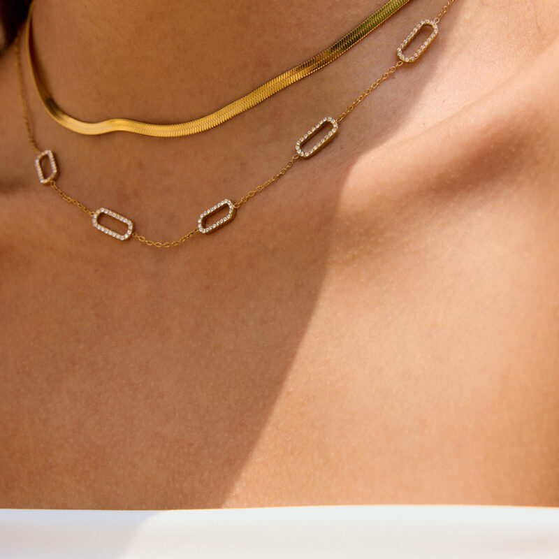 Oval Crystal Pendant Necklace Gold Plated - Image 2