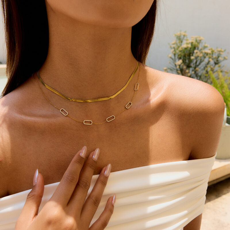 Oval Crystal Pendant Necklace Gold Plated - Image 3