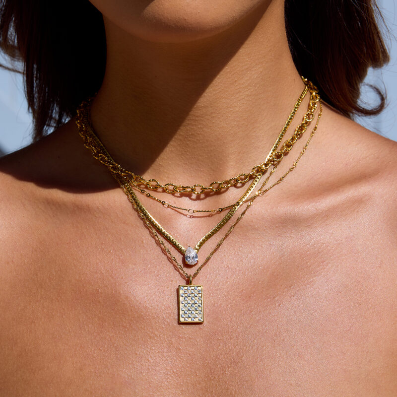 Rectangular Crystal Pendant Necklace Gold - Image 2