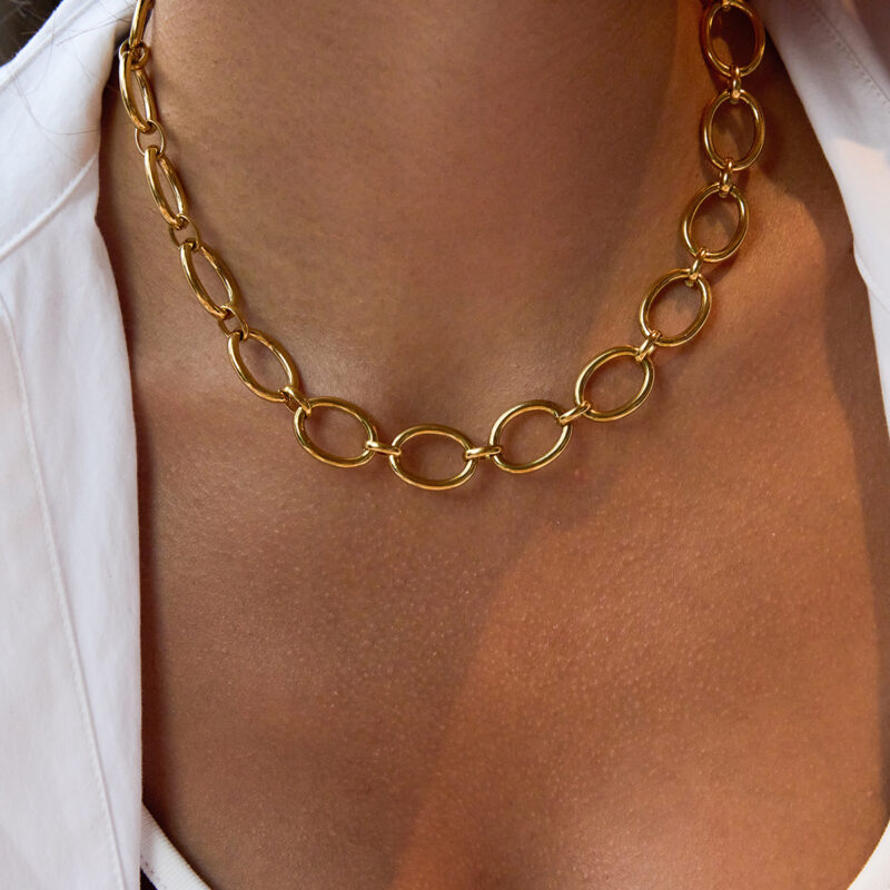 Chunky O Chain Necklace with Toggle Closure - Image 2