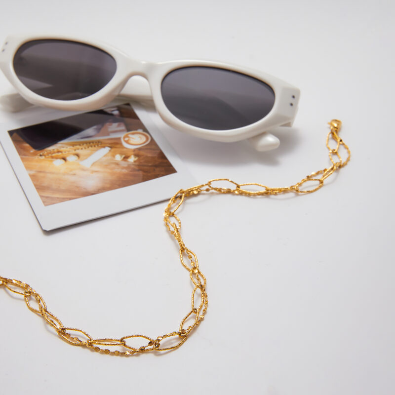 Hammered Geometric Cutout Necklace Gold Plated - Image 4