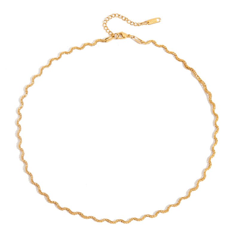 Twisted Wave Pattern Gold Necklace