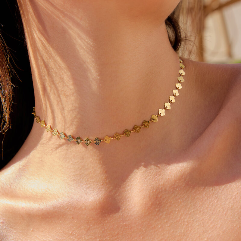 Small Shell Handmade Chain Necklace - Image 2