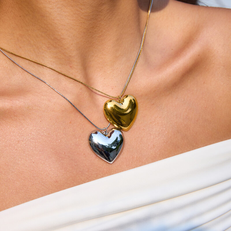 Steel Heart Shiny Pendant Necklace - Image 2