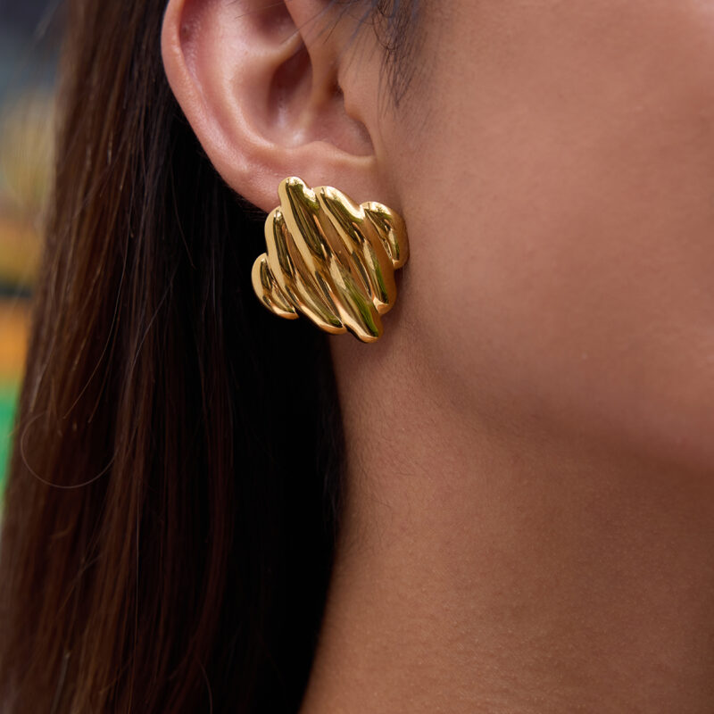 Large Polished Minimalist Hoop Earrings - Image 2