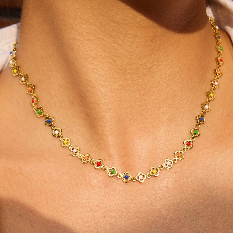 Minimalist Enamel Flower Necklace for Women - Image 3